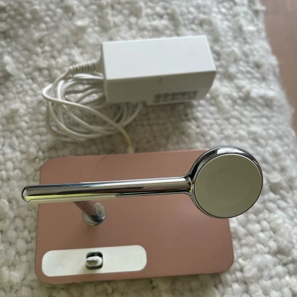 Belkin Power stand for apple watch and Iphone